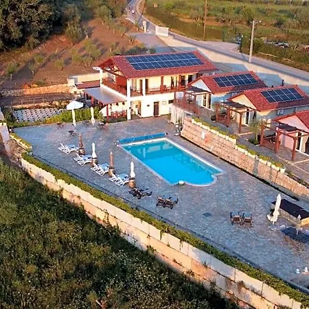 The Olive Hill Bed & Breakfast 4*
