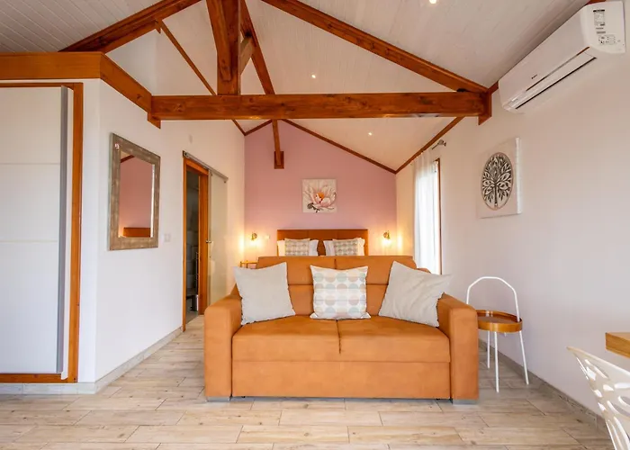 ベッド・アンド・ブレックファスト The Olive Hill バターリャ